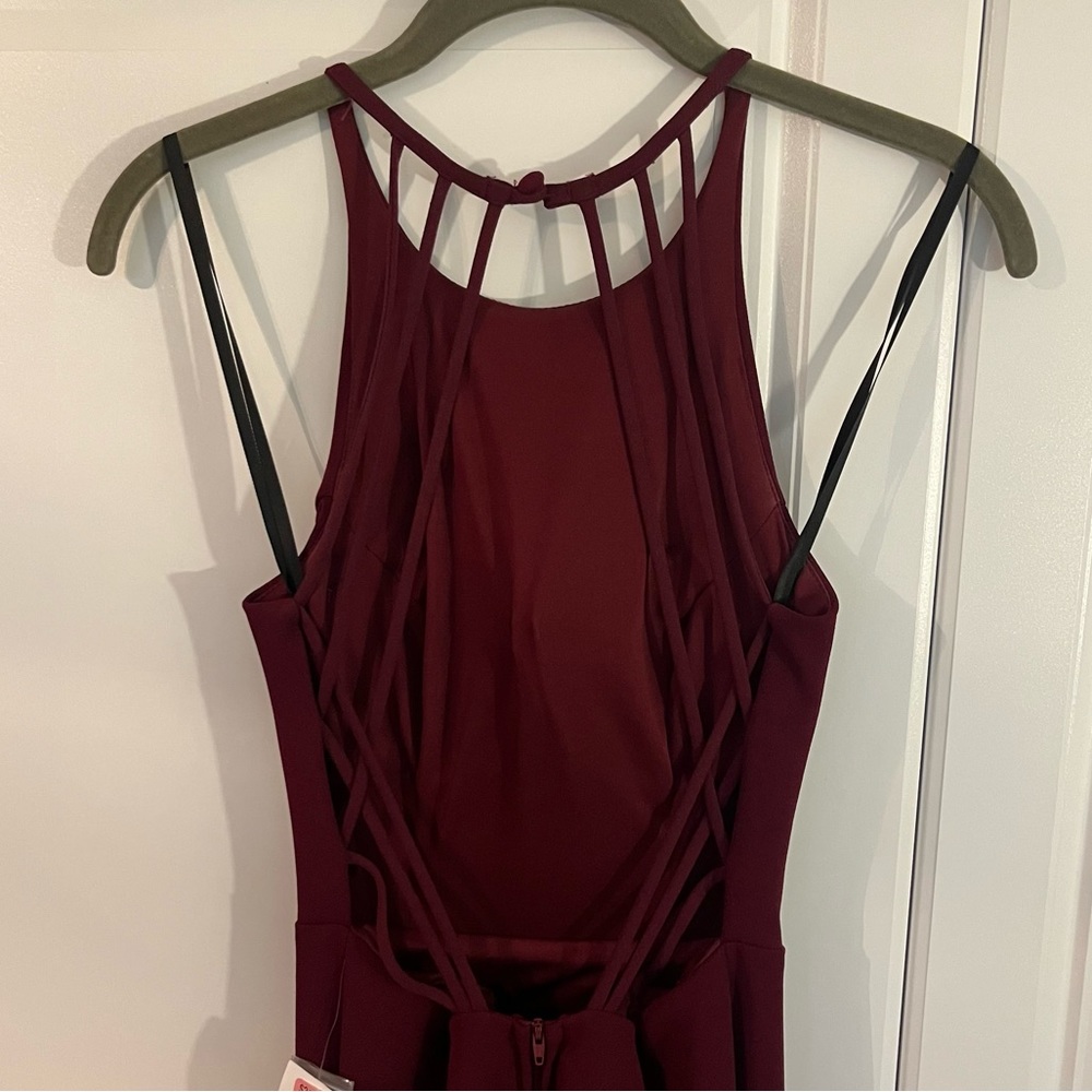 B. Darlin Burgundy Formal Halter Maxi Dress- Size 1/2 - Picture 3 of 6